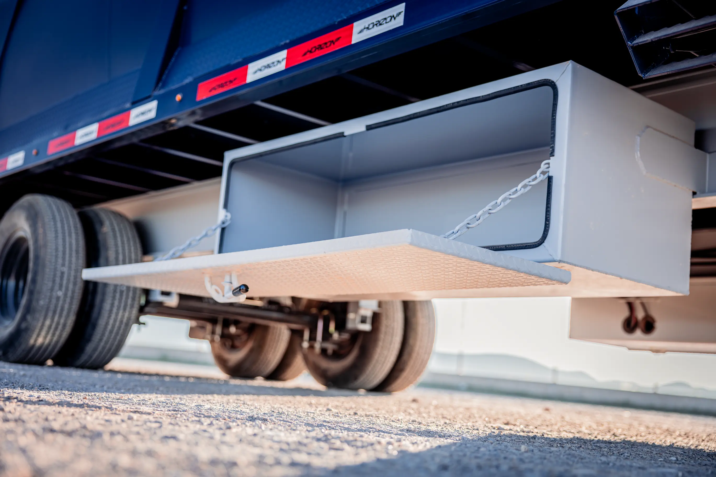 horizon trailers img